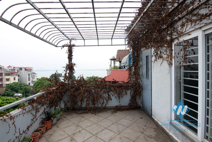 Unfurnished 05 bedrooms-Good house for rent in Trich Sai st, Tay Ho district 